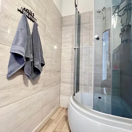 Przytulna Kawalerka Rzg 5 Apartamento