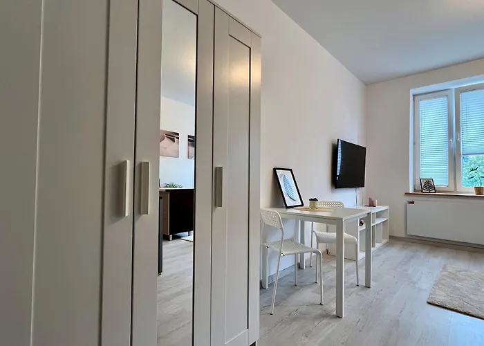 Przytulna Kawalerka Rzg 5 Apartamento *